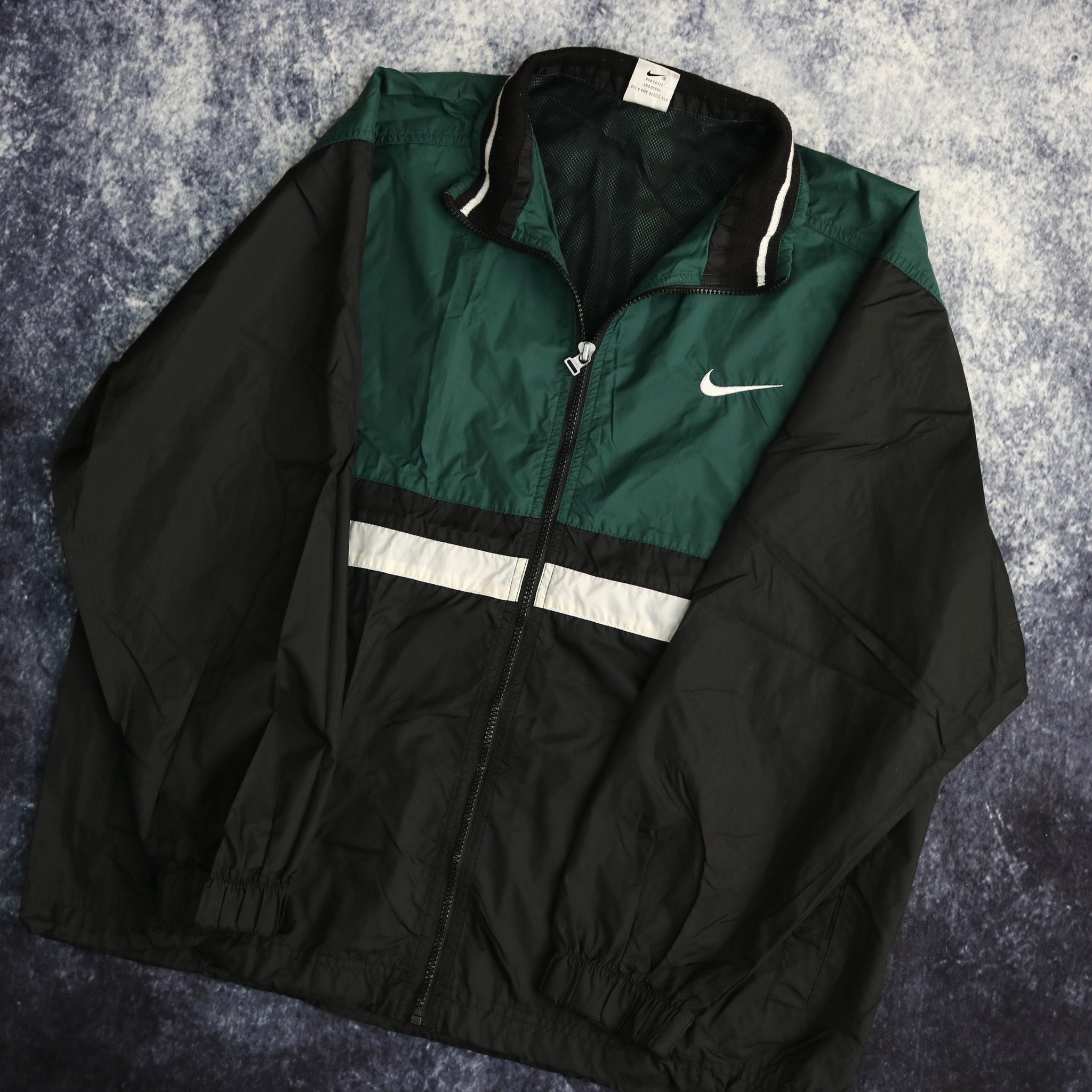 Green and hot sale black nike windbreaker