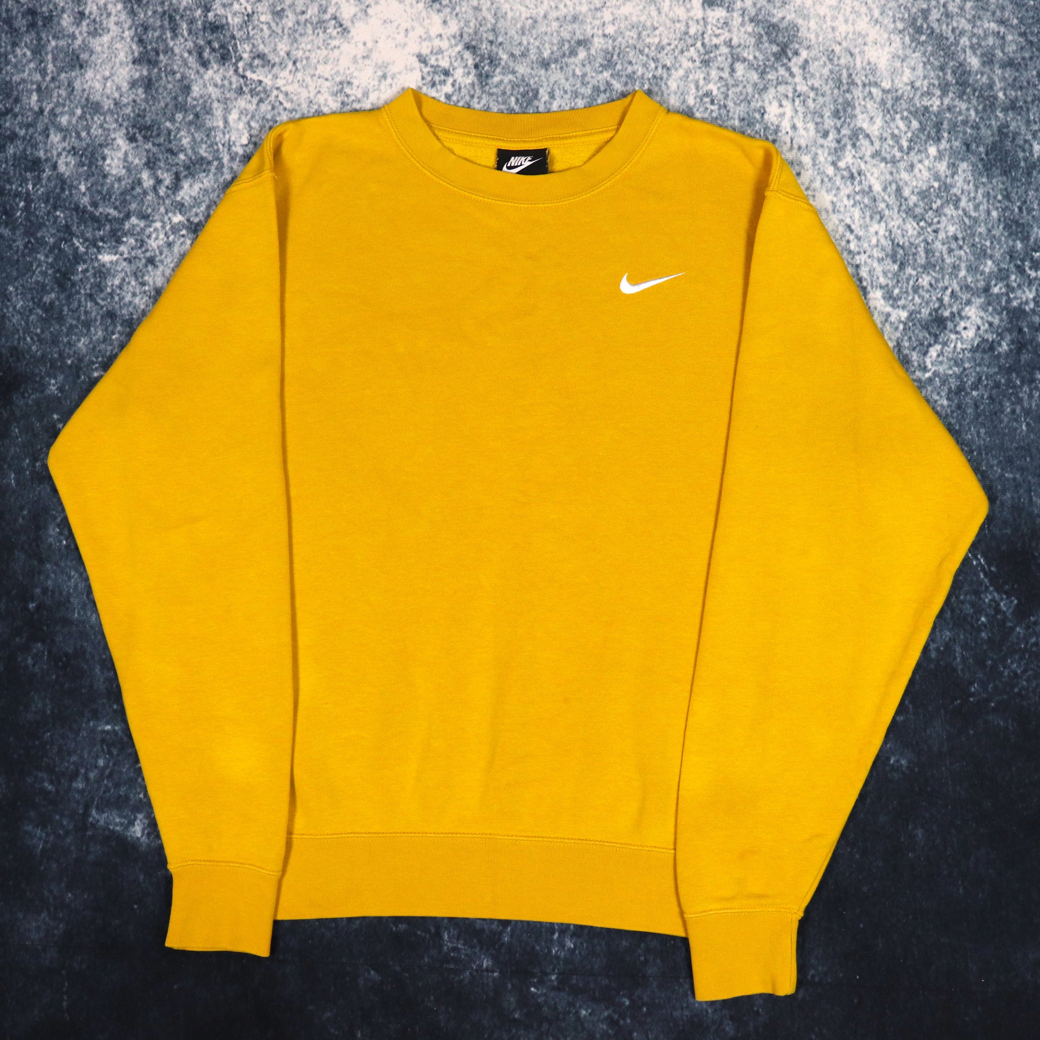 Vintage yellow nike crewneck sweatshirt top